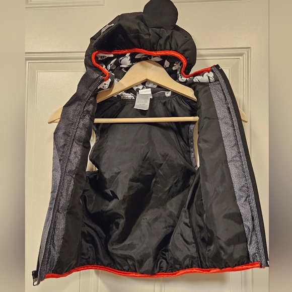 Disney Boys Mickey Mouse Puffer Vest Gray Black Hood Ears Zip Up size 5T - Picture 7 of 11